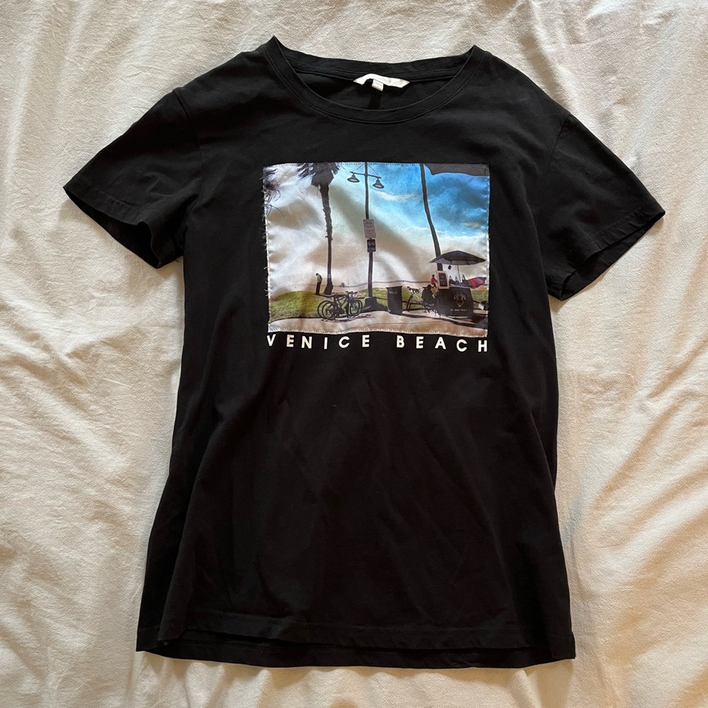 black graphic tee, size S/M